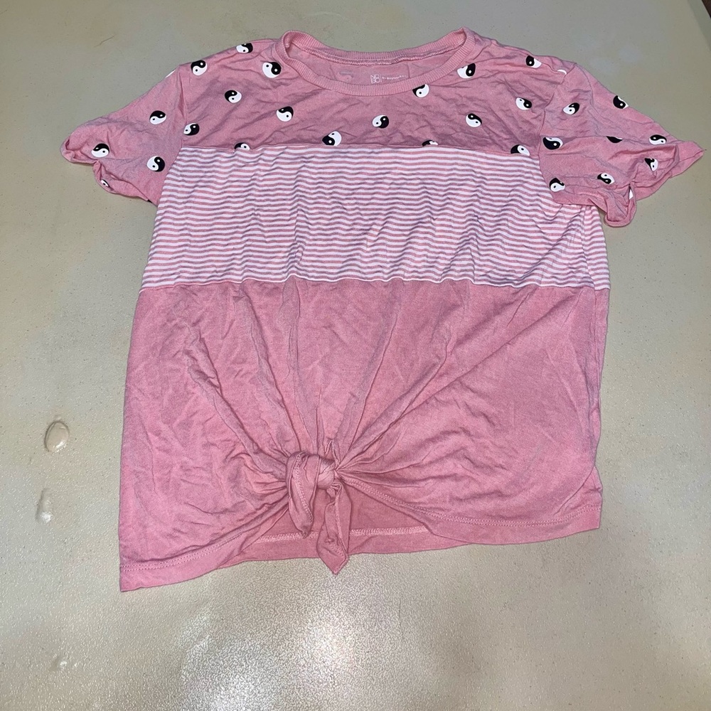 Yin Yang Stripe Tie Knot Blouse